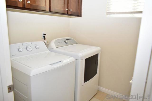 Image 22 of 48 For 1437 Caminito Sicilia