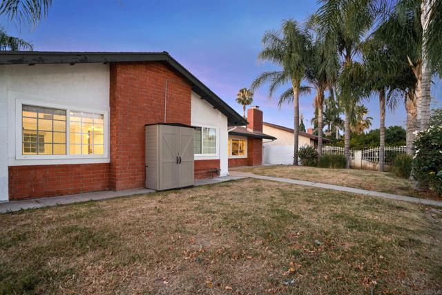 16117 Nordhoff St, North Hills CA: https://media.crmls.org/mediaz/6680aabe-9b4b-4f56-be3e-486f44c23050.jpg