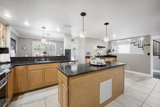 965 Oak Park Drive, Morgan Hill CA: https://media.crmls.org/mediaz/668179ee-b90d-46ed-b8e5-a8f83adcf38d.jpg