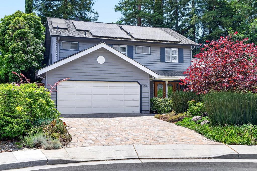 1296 Albion Court