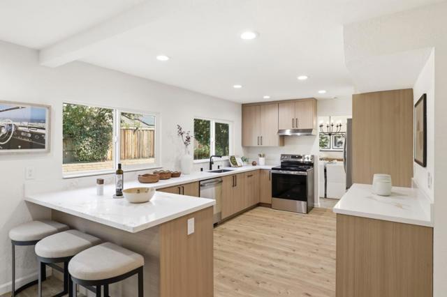 Image 19 of 58 For 1368 Goldenlake Road