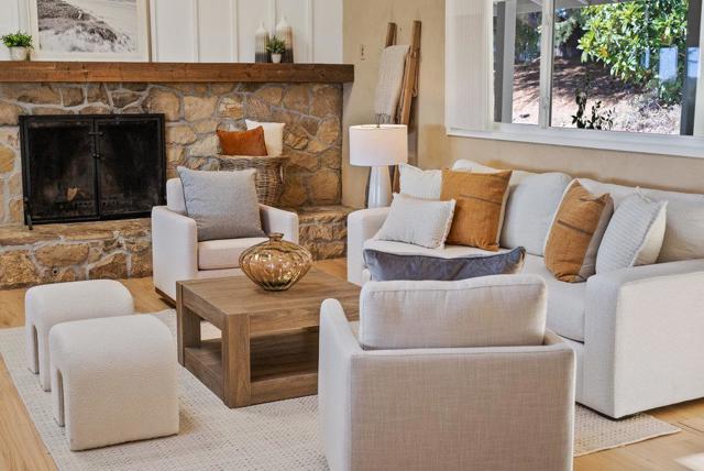 33 Aqua View Drive, Watsonville CA: https://media.crmls.org/mediaz/668446a0-ac99-49a9-9176-c70856aa95a3.jpg