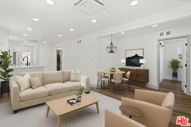 6727 7th Avenue, Los Angeles CA: https://media.crmls.org/mediaz/66848e2d-b5ee-4f35-9e60-201c6326387b.jpg