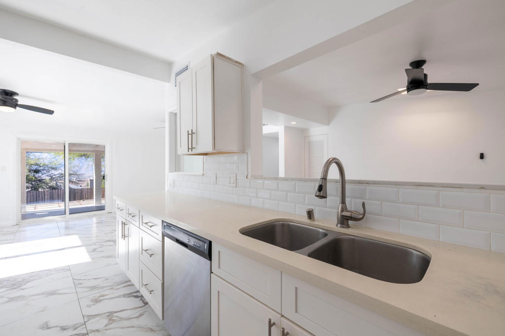 MLS #219138252DA image #10