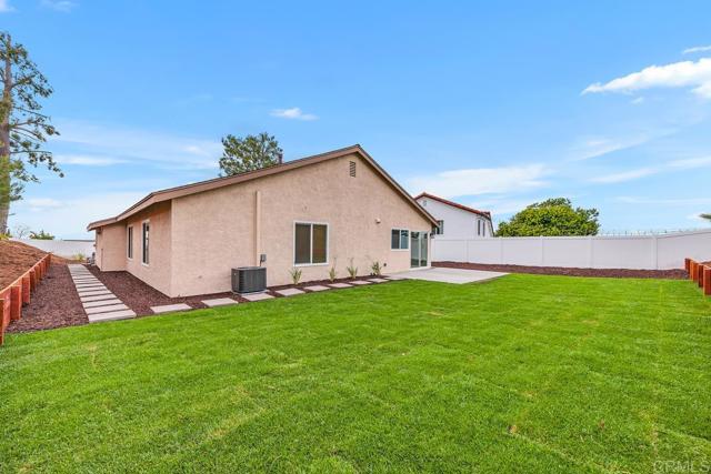 Detail Gallery Image 35 of 38 For 6428 Chiriqui Ln, Carlsbad,  CA 92009 - 3 Beds | 2 Baths