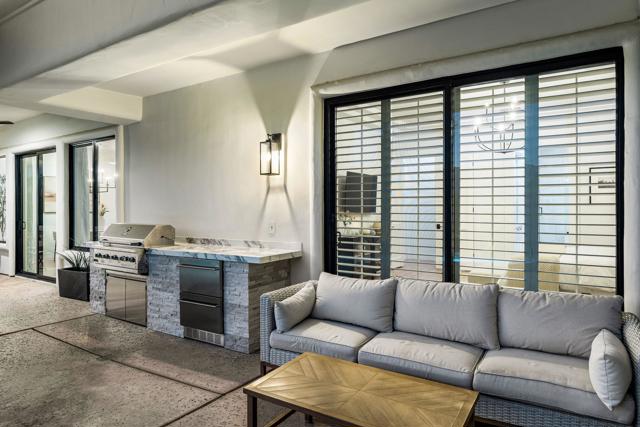 33 Calle La Reina, Rancho Mirage CA: https://media.crmls.org/mediaz/6685794a-f8f2-49fa-a2f5-d09dae4d3cc4.jpg