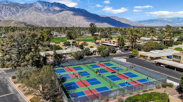 5803 Los Santos Drive #19, Palm Springs, CA 92264