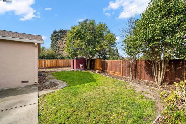 2935 Pine Valley Rd, San Ramon CA: https://media.crmls.org/mediaz/66864a1c-6509-4d62-af61-d66505b9b008.jpg