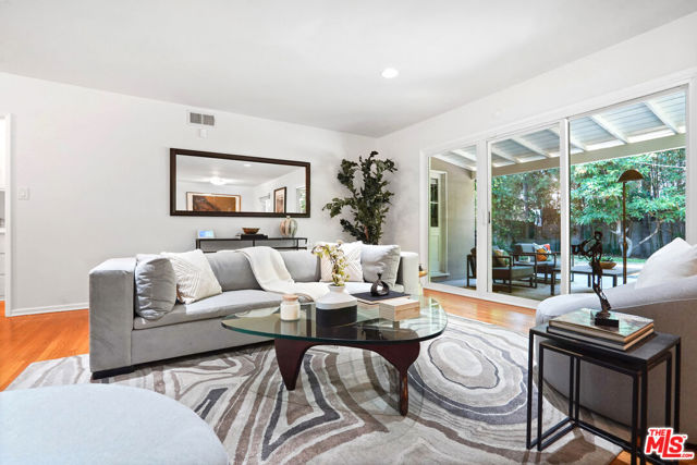 12409 Killion Street photo 8