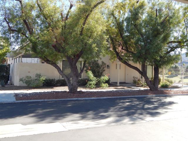 2010 Lawrence Crossley Road #1, Palm Springs, CA 92264