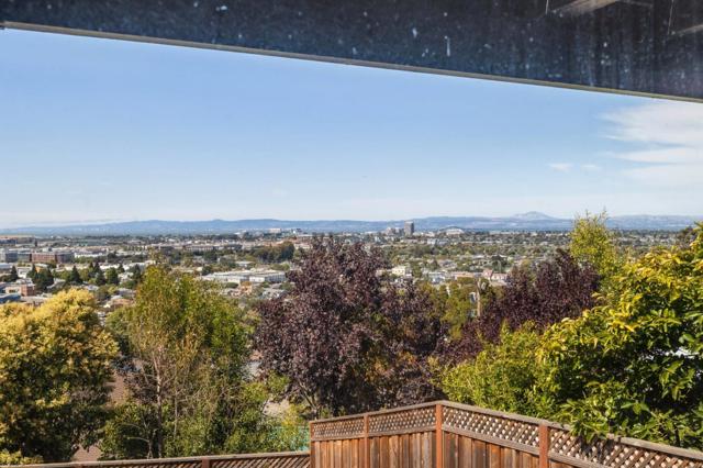 254 41st Avenue, San Mateo CA: https://media.crmls.org/mediaz/6687c0fa-d5d7-485a-b1bd-456ed5681803.jpg