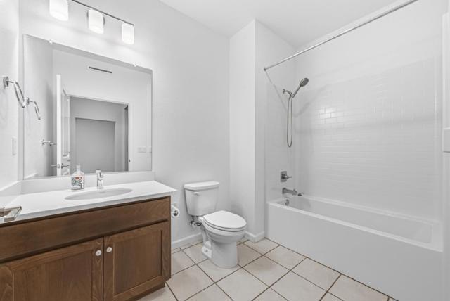 5406 Saffron Way, Dublin CA: https://media.crmls.org/mediaz/66898191-d3ea-4dbe-9780-5878de6052f8.jpg