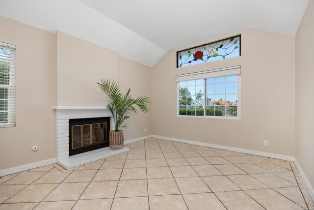 Detail Gallery Image 11 of 35 For 821 Skysail Ave, Carlsbad,  CA 92011 - 2 Beds | 2 Baths