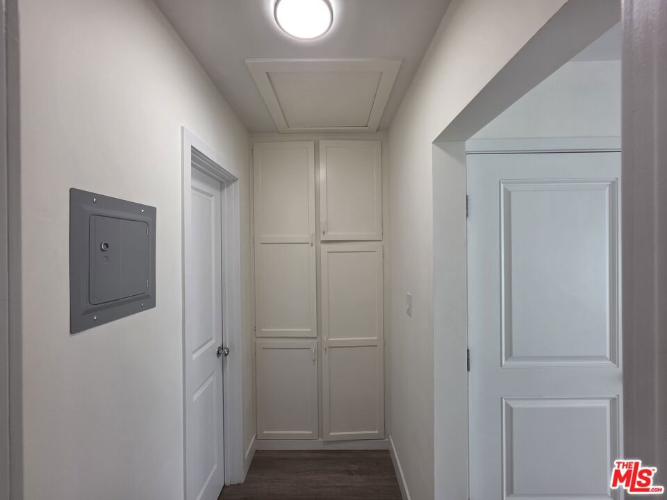 https://media.crmls.org/mediaz/6689ef23-a5c0-48ea-ad0e-3f82d1e991a1.jpg?preset=X-Large