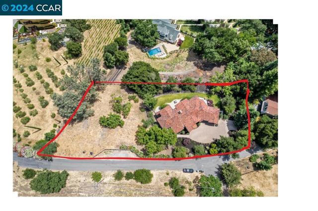 Image 6 of 60 For 1740 Toyon Rd