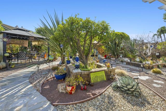 395 Pismo Bay Court, Oceanside CA: https://media.crmls.org/mediaz/668a6651-0eda-49e7-a4b9-8d1bca54a610.jpg