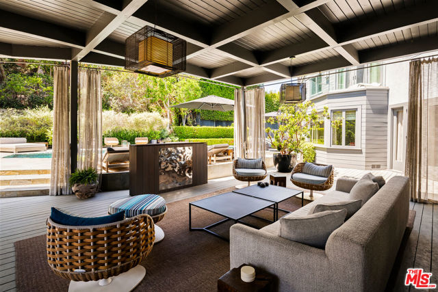 6 Bed Home for Sale in Los Angeles, California