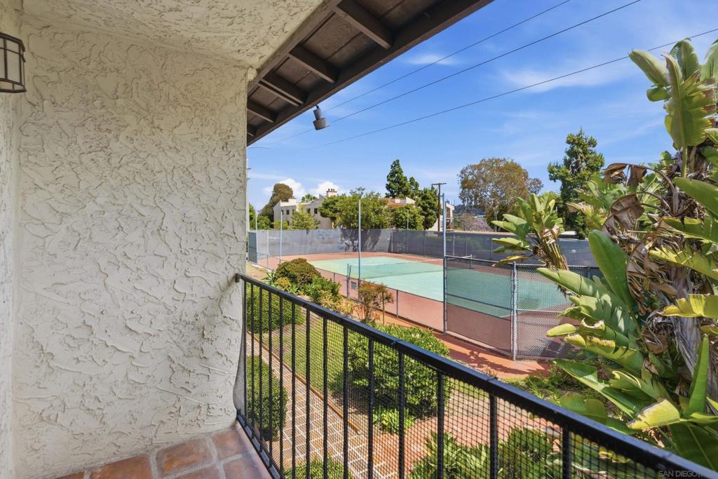 1092 Fresno St - photo 11