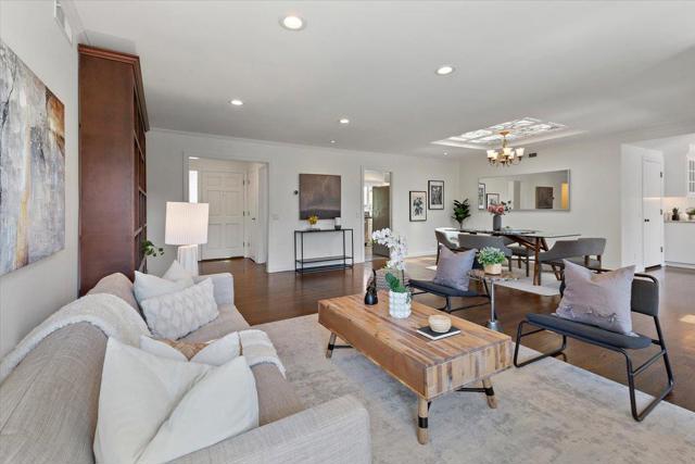 539 Los Ninos Way, Los Altos CA: https://media.crmls.org/mediaz/668b30ac-795d-4c85-ad7c-d35491f330b4.jpg