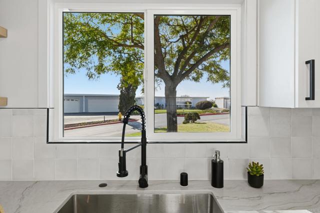 Detail Gallery Image 9 of 35 For 3621 Vista Campana S Unit 52, Oceanside,  CA 92057 - 3 Beds | 2 Baths