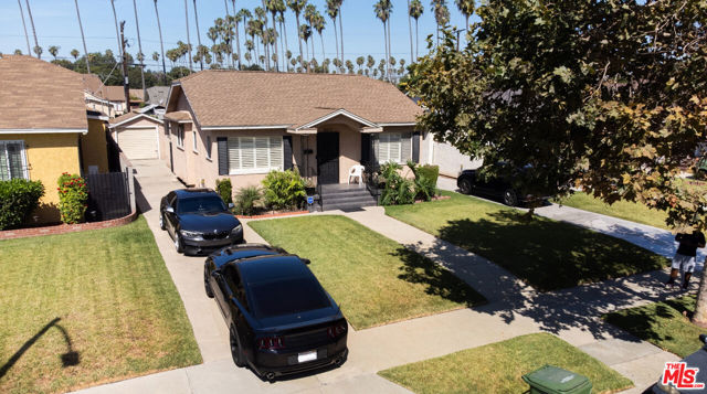 5017 5th Avenue, Los Angeles CA: https://media.crmls.org/mediaz/668bf0a6-76dc-41b3-bbf8-58af7c159f36.jpg