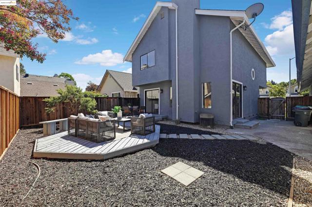 2863 El Capitan Dr, Pleasanton CA: https://media.crmls.org/mediaz/668c52c1-9216-40fd-8d84-6ea1ddb6d7ad.jpg