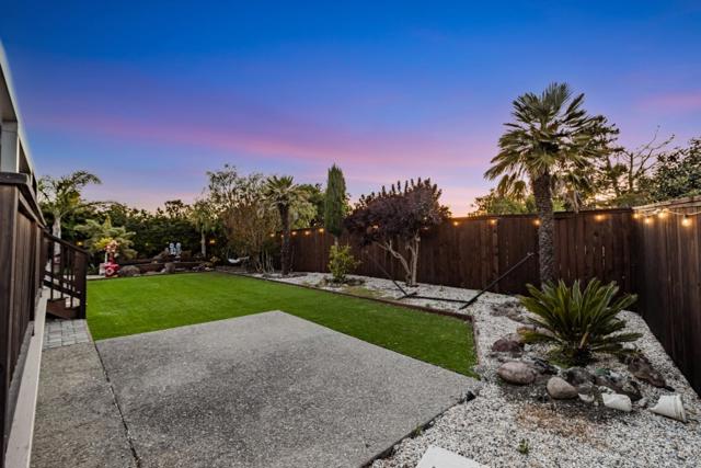 11550 Skyline Boulevard, Oakland CA: https://media.crmls.org/mediaz/668cd92c-a436-4166-84ba-039a8725094f.jpg