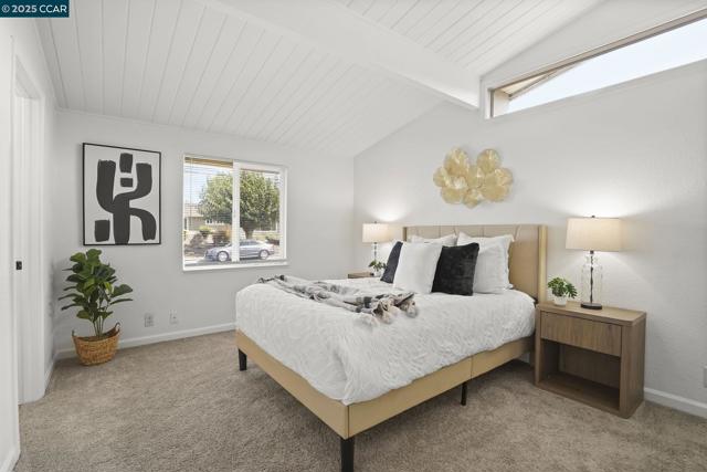 2206 Gehringer Dr, Concord CA: https://media.crmls.org/mediaz/668cfd68-078b-43f6-ab37-b0a153dfacbf.jpg