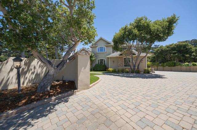 471 El Dorado Street, Monterey CA: https://media.crmls.org/mediaz/668d3c5c-423b-40b2-80de-9d3b05fce473.jpg