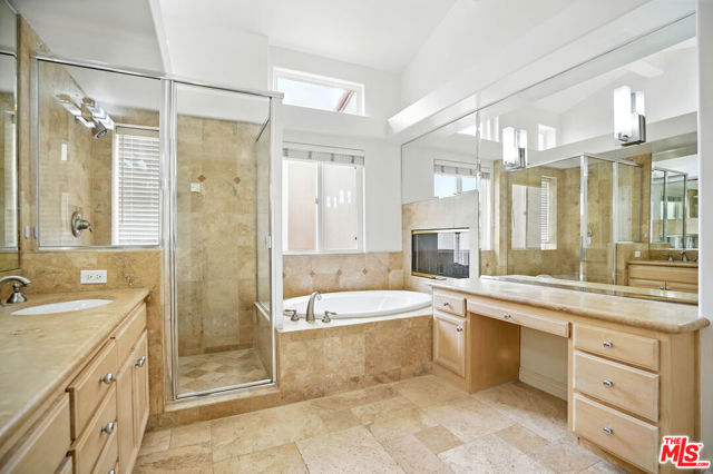 6440 Lunita Road, Malibu CA: https://media.crmls.org/mediaz/668d5345-d514-473d-9396-3113a7f5034e.jpg