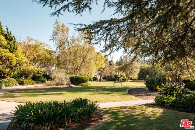 5273 Village, Los Angeles CA: https://media.crmls.org/mediaz/668f1b35-13d0-4da8-821a-c87151717b01.jpg