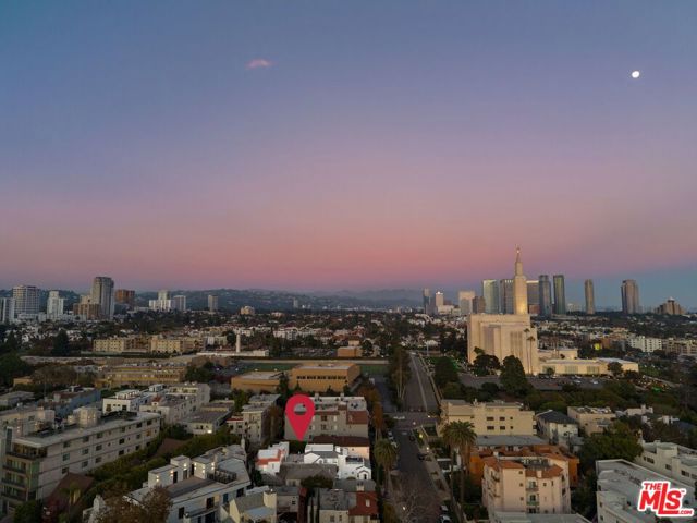 10767 Massachusetts Avenue, Los Angeles CA: https://media.crmls.org/mediaz/668f72a6-e63e-437d-a30e-96a6ca395f0c.jpg