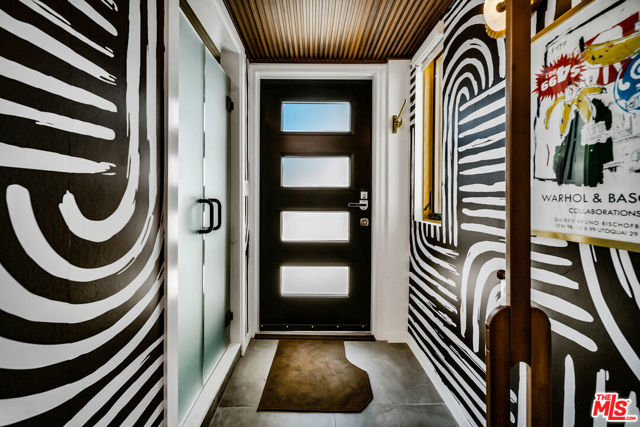 1940 N Avenue 51, Los Angeles CA: https://media.crmls.org/mediaz/668ff4ad-3582-4baa-bd13-f0a5fc4d1b47.jpg