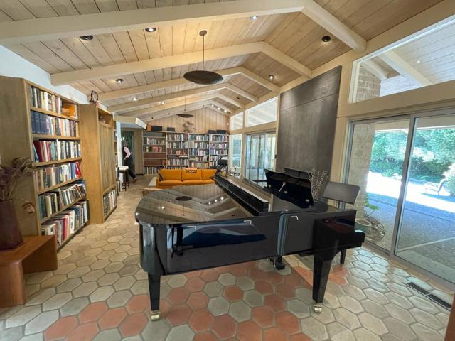 843 Sonoma Terrace, Stanford CA: https://media.crmls.org/mediaz/6690b964-c9e5-459f-bae3-009928558da2.jpg
