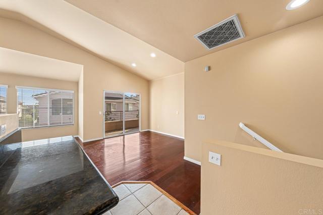 1259 El Cortez Court, Chula Vista CA: https://media.crmls.org/mediaz/66912242-0ebe-4080-93e2-e3138664b0fd.jpg