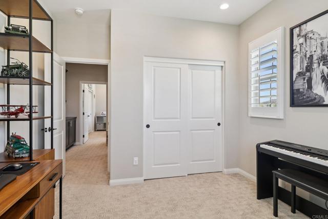 1112 Camino Prado, Chula Vista CA: https://media.crmls.org/mediaz/66915689-17bd-404c-a9f2-68f8d73706fb.jpg
