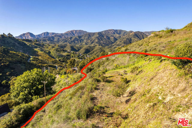 416 Ranchito Vista Road, Santa Barbara CA: https://media.crmls.org/mediaz/6693b11a-ccc6-49a5-9955-9b0e50e874b2.jpg