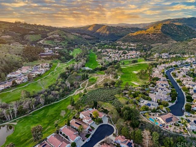 Detail Gallery Image 61 of 74 For 2345 Amber Oak Ln, Escondido,  CA 92027 - 4 Beds | 3 Baths