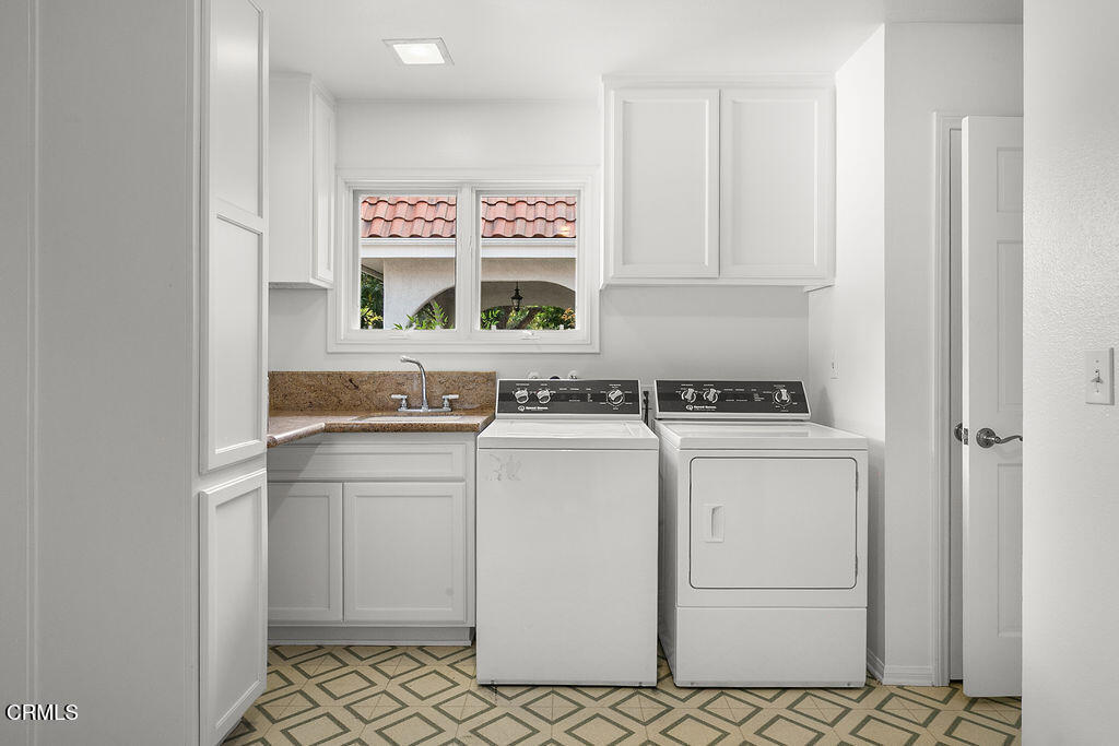 MLS #V1-33351 image #32