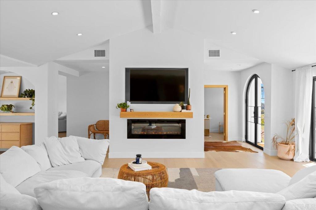 3170 Falcon Drive - photo 9