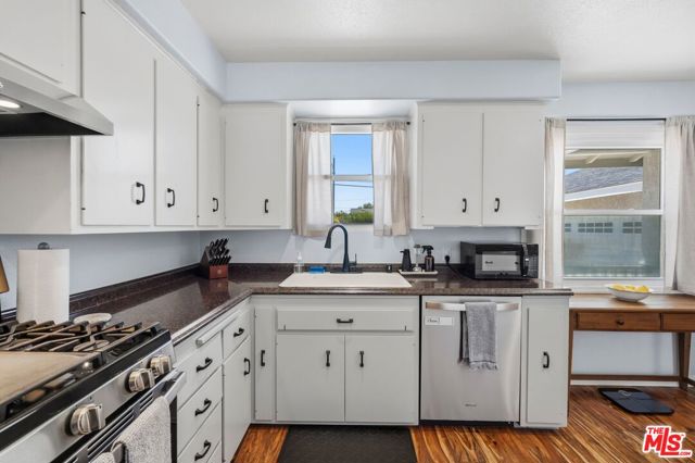3 Bed Home for Sale in Torrance, California