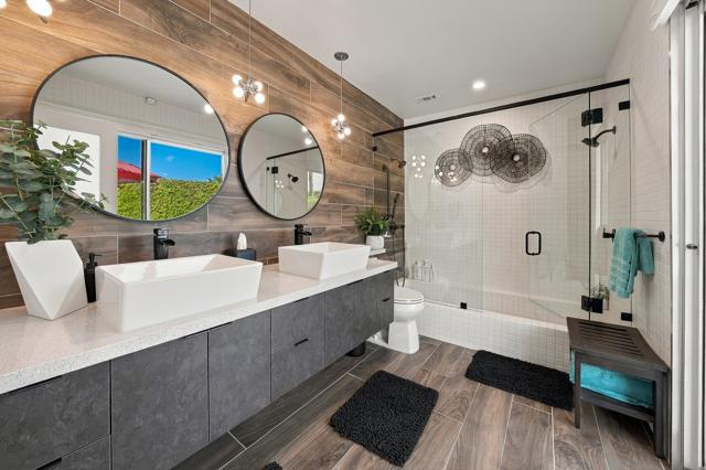2210 E Calle Papagayo, Palm Springs, CA 92262