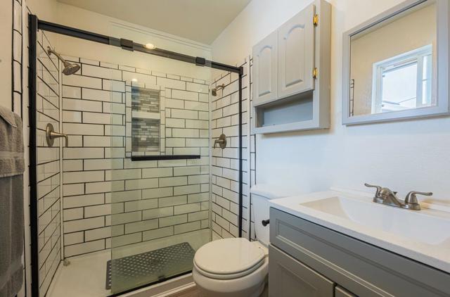 260 Paul Avenue, Salinas CA: https://media.crmls.org/mediaz/6694b465-db68-4c7f-a370-e9e2f4586c88.jpg