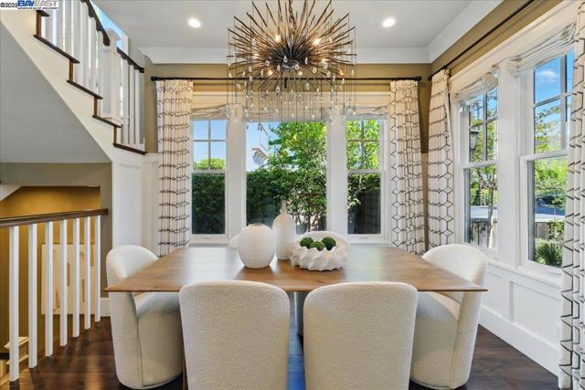 16741 Loma St, Los Gatos CA: https://media.crmls.org/mediaz/6694e978-d60d-4633-b1cb-6d2bd2039454.jpg