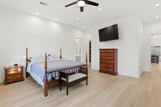 Image 15 of 34 For 395 Sherwood Court