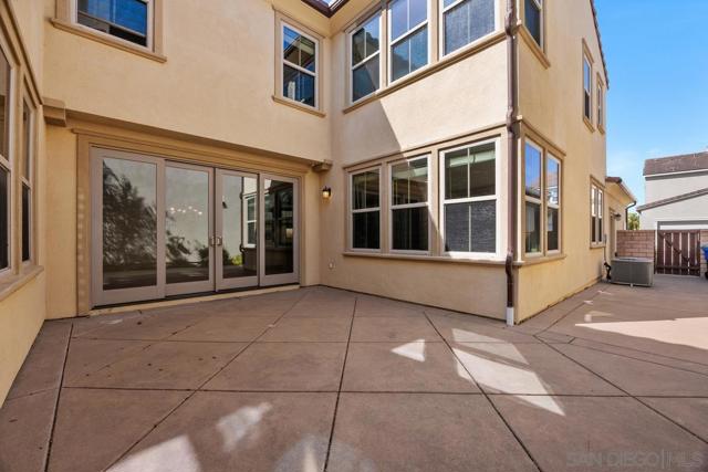 13563 Chamise Vista, San Diego CA: https://media.crmls.org/mediaz/6696f5e2-97f4-4b7c-921c-13d08fe66387.jpg
