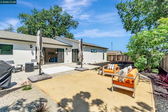 503 Vine Hill Way, Martinez CA: https://media.crmls.org/mediaz/6697b770-0ab2-4887-beb2-20a99f2b34ae.jpg