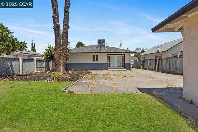 613 W 13th, Antioch CA: https://media.crmls.org/mediaz/6698871c-a4ce-45a8-b06c-737f9aacb6e8.jpg