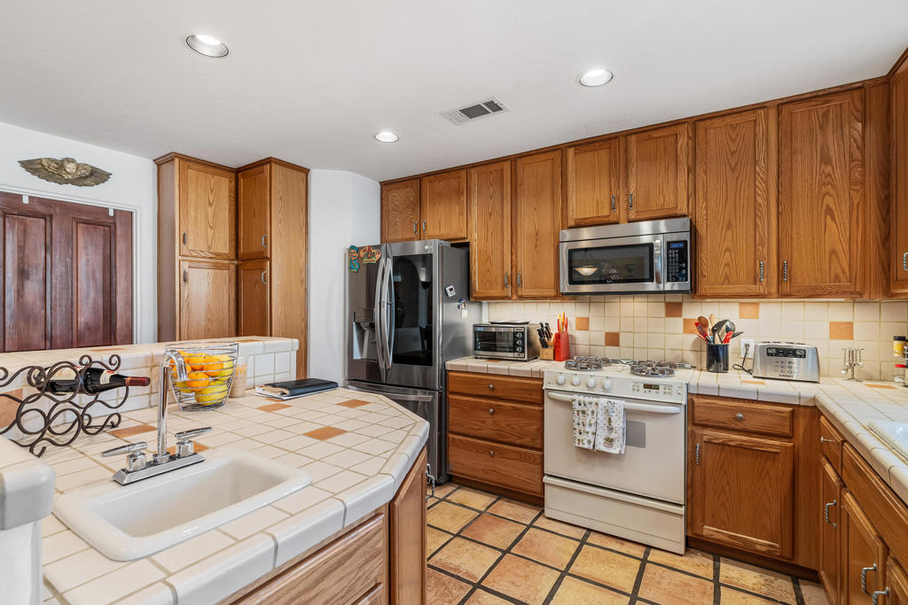 MLS #219138452PS image #20