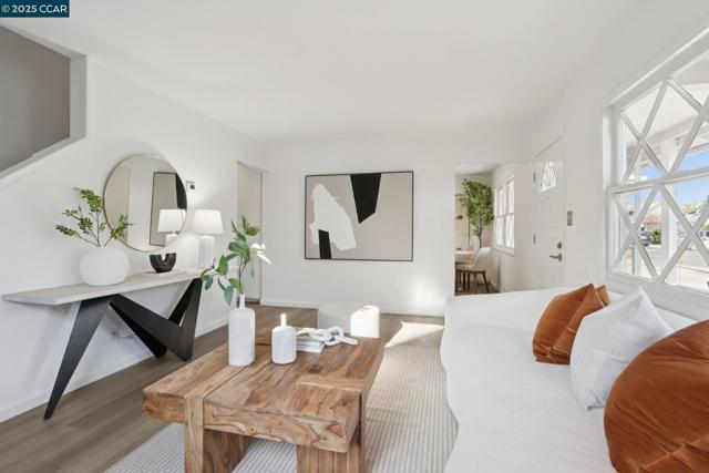 1467 Cape Cod Way, Concord CA: https://media.crmls.org/mediaz/669a3240-5ace-494a-b9ec-608432dc2bff.jpg